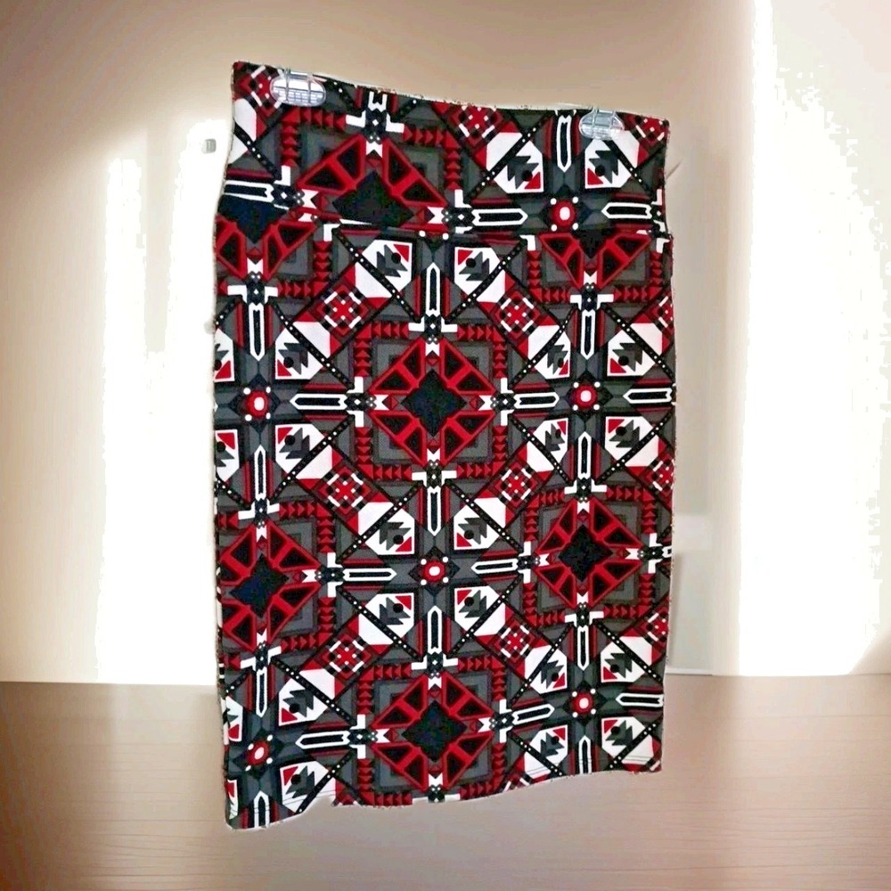 Lularoe Pencil Skirt M Black Red Southwest Print Cassie Stretch Aztec‎ Western